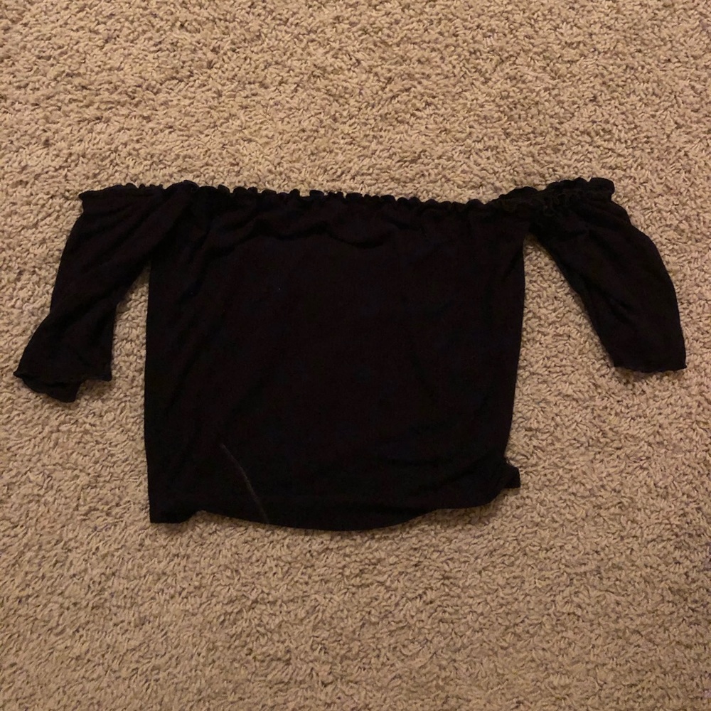 Forever21 | Off The Shoulder Lettuce Edge Crop Top - Picture 3 of 3